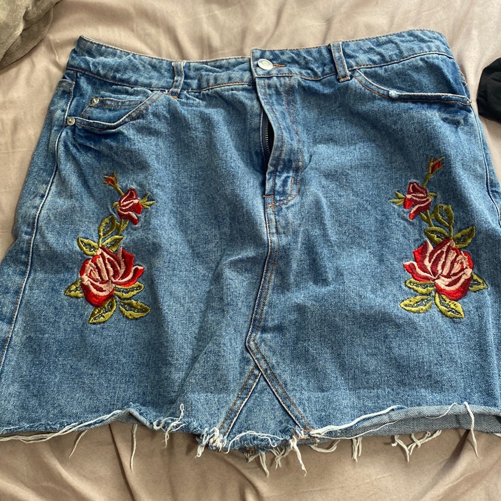 Short skirt